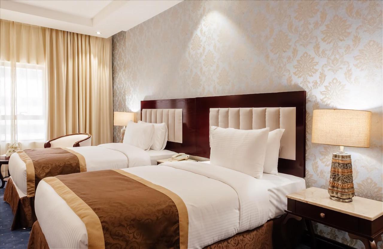 Crystal Plaza Al Majaz Hotel Schardscha Exterior foto