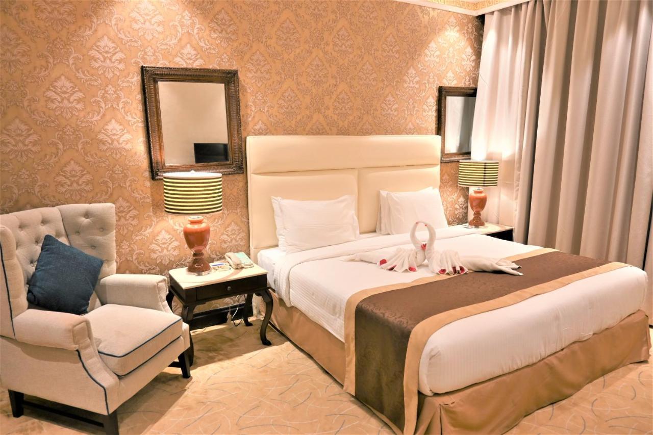 Crystal Plaza Al Majaz Hotel Schardscha Exterior foto